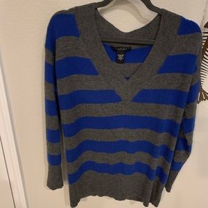 Cashmere v-neck by Laundry size small